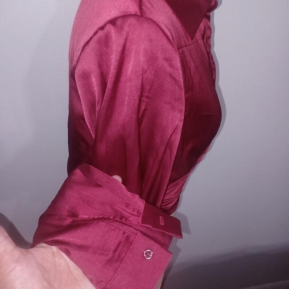 Beautiful Long Sleeve Wrap Shirt- W Sz Small - Picture 3 of 8